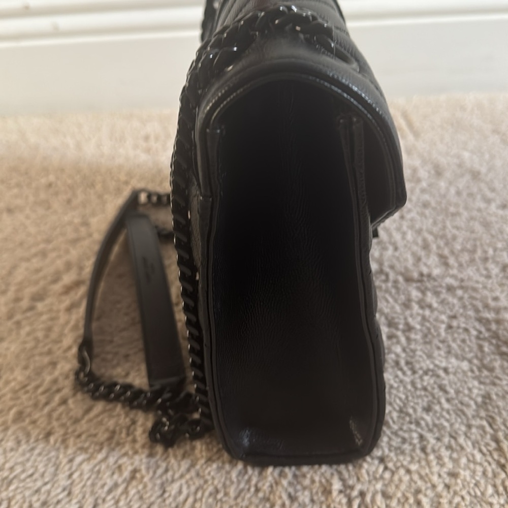 Saint Laurent Black Medium Quilted Leather Shoulder Bag - Picture 3 of 11